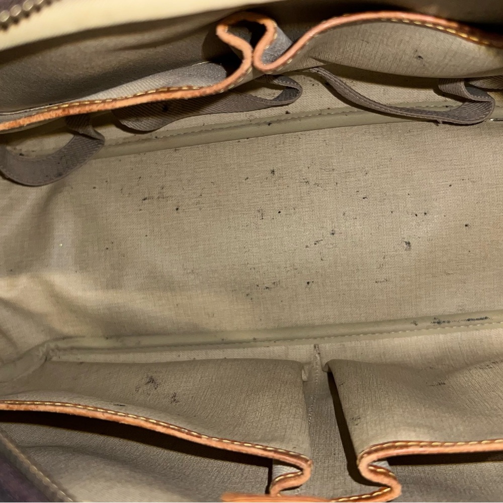 Louis Vuitton Monogram Canvas Handbag - Picture 8 of 8